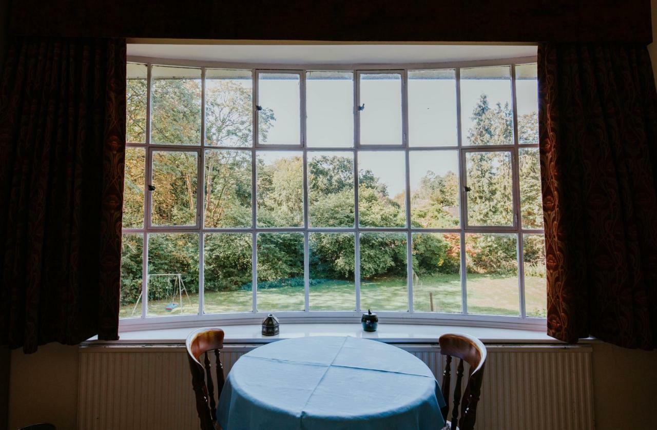 Отель Bluebell House Виндзор Экстерьер фото